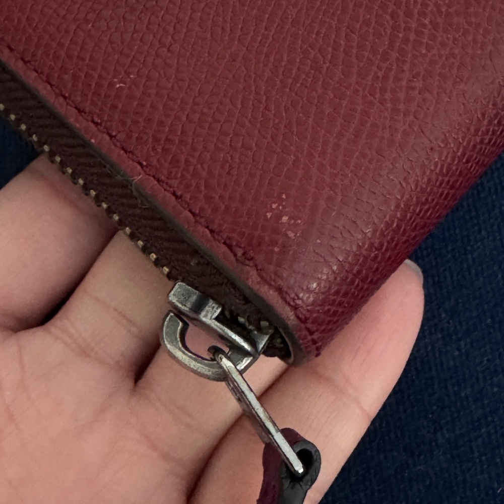 COACH New York Slim Wallet in Burgundy Color - Picture 6 of 10
